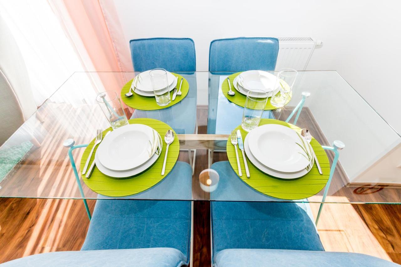 Simtown Suite Apartments เวียนนา ภายนอก รูปภาพ