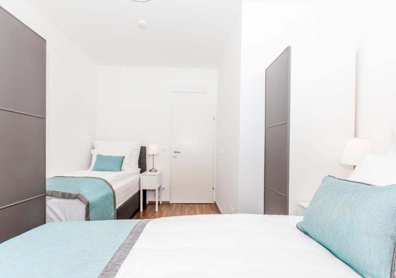 Simtown Suite Apartments เวียนนา ภายนอก รูปภาพ