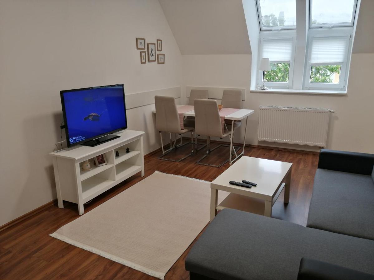 Simtown Suite Apartments เวียนนา ภายนอก รูปภาพ